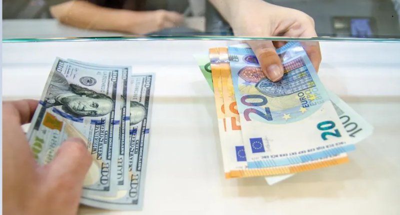 قیمت دلار و یورو در بازارهای مختلف 17 اردیبهشت